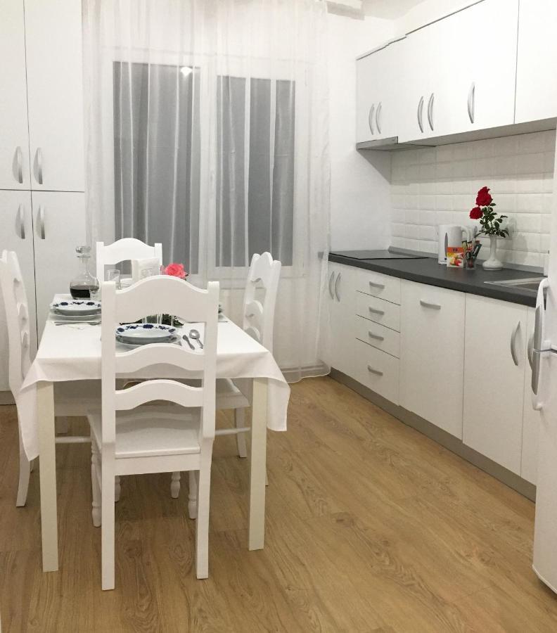 Daniela'S Apartaments Сигишоара Экстерьер фото
