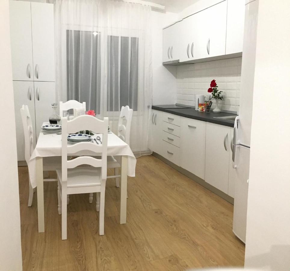 Daniela'S Apartaments Сигишоара Экстерьер фото